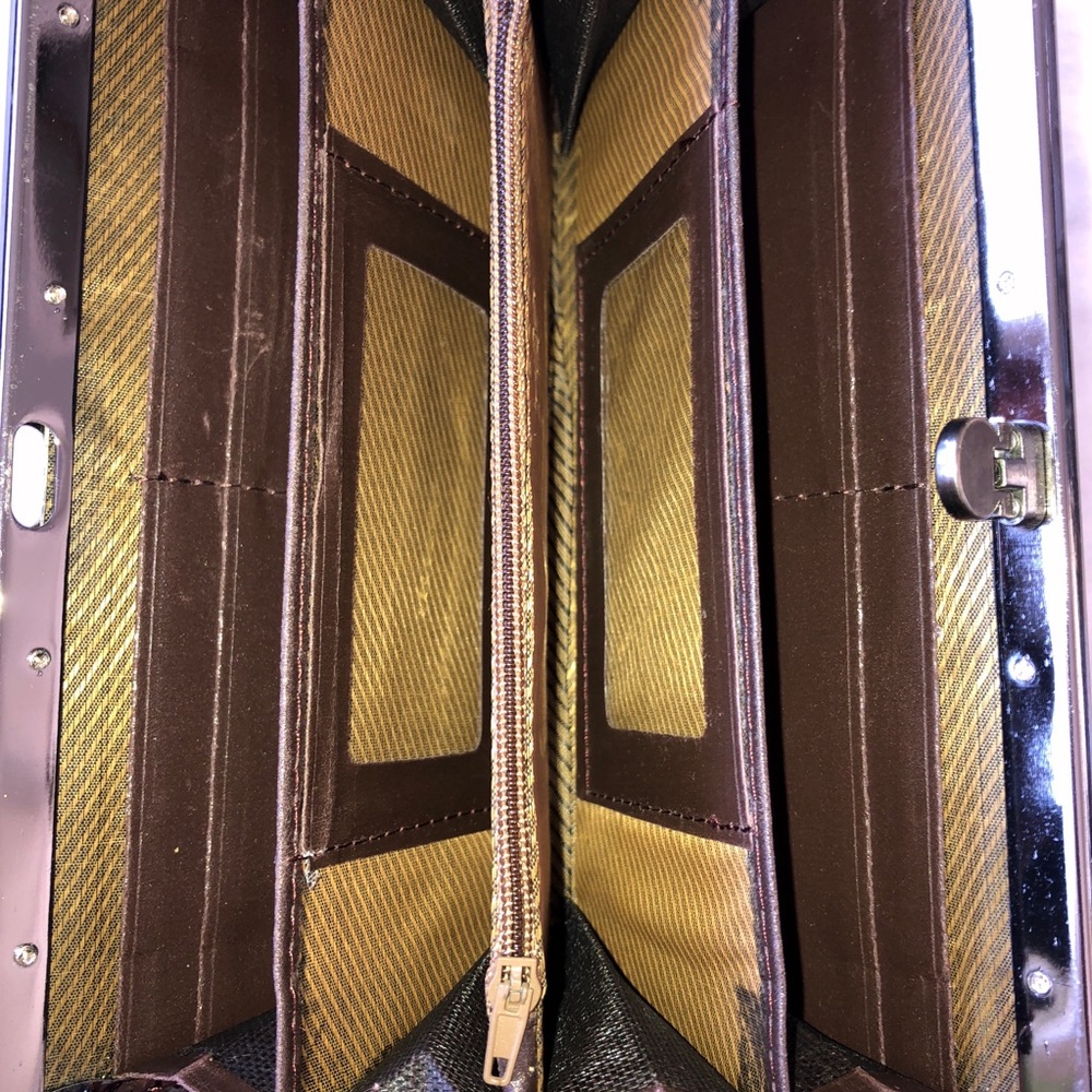 Vintage Clutch - Picture 3 of 3